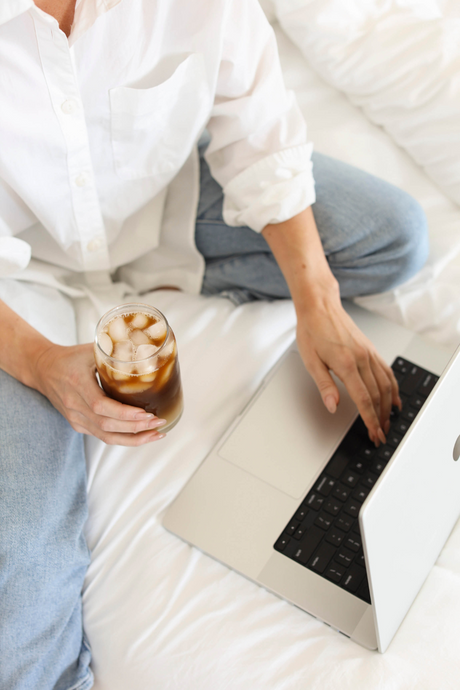 The Detox You Didn’t Know You Needed: Clearing Digital Clutter for a Freer Mind and Life