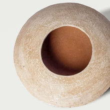 Load image into Gallery viewer, Sanibel Vase
